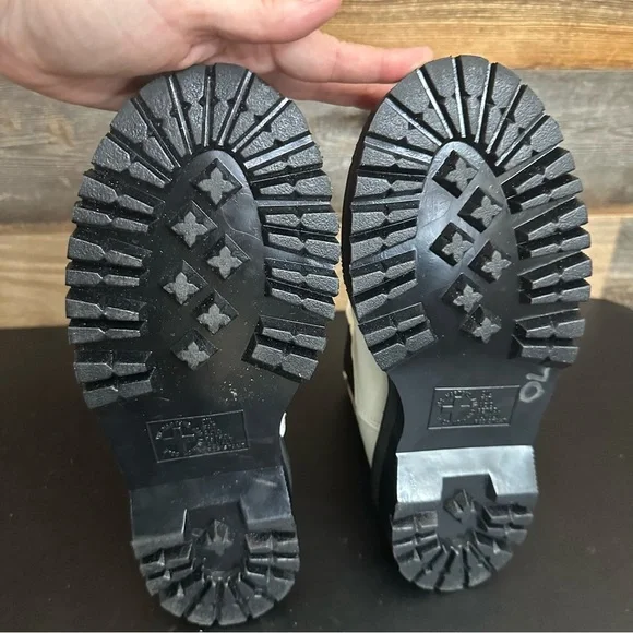 Dr Martens 2976 Quad Smooth Leather White Platform Chelsea Boots W7 hipster M6 - Picture 11 of 15